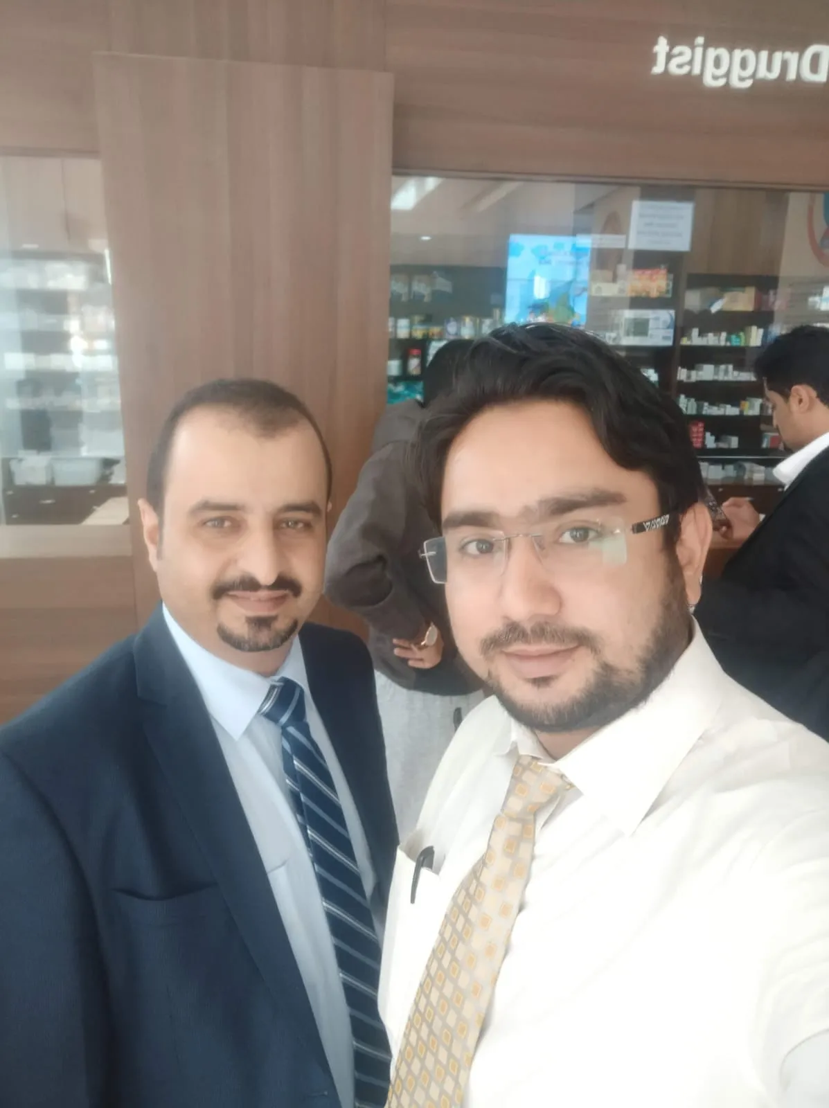 Mohammad Kashif Shaikh of Madiha Overseas with clients, partners and shipments, photo 78
